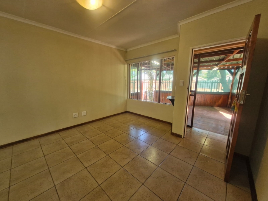 2 Bedroom Property for Sale in Kathu Northern Cape